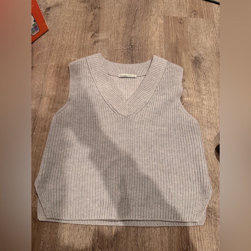 Abercrombie & Fitch Vest